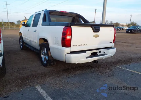 2008 Chevrolet Avalanche 1500 Ltz из США, поврежденный, VIN 3GNFK12348G164304